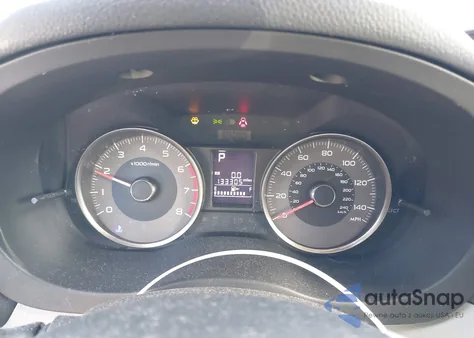 2015 Subaru Forester 2.5I Premium z USA, uszkodzony, nr VIN JF2SJAFC6FH530157